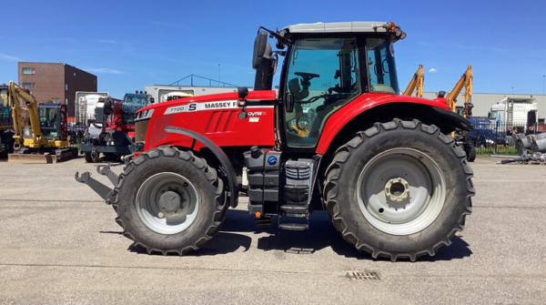 2019 Massey Ferguson 7720S - Image 2
