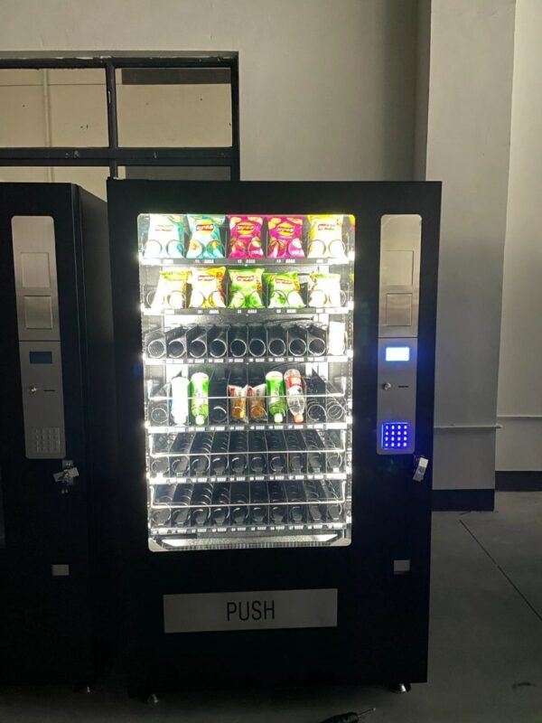 Mini Snack Vending Machine - Image 4